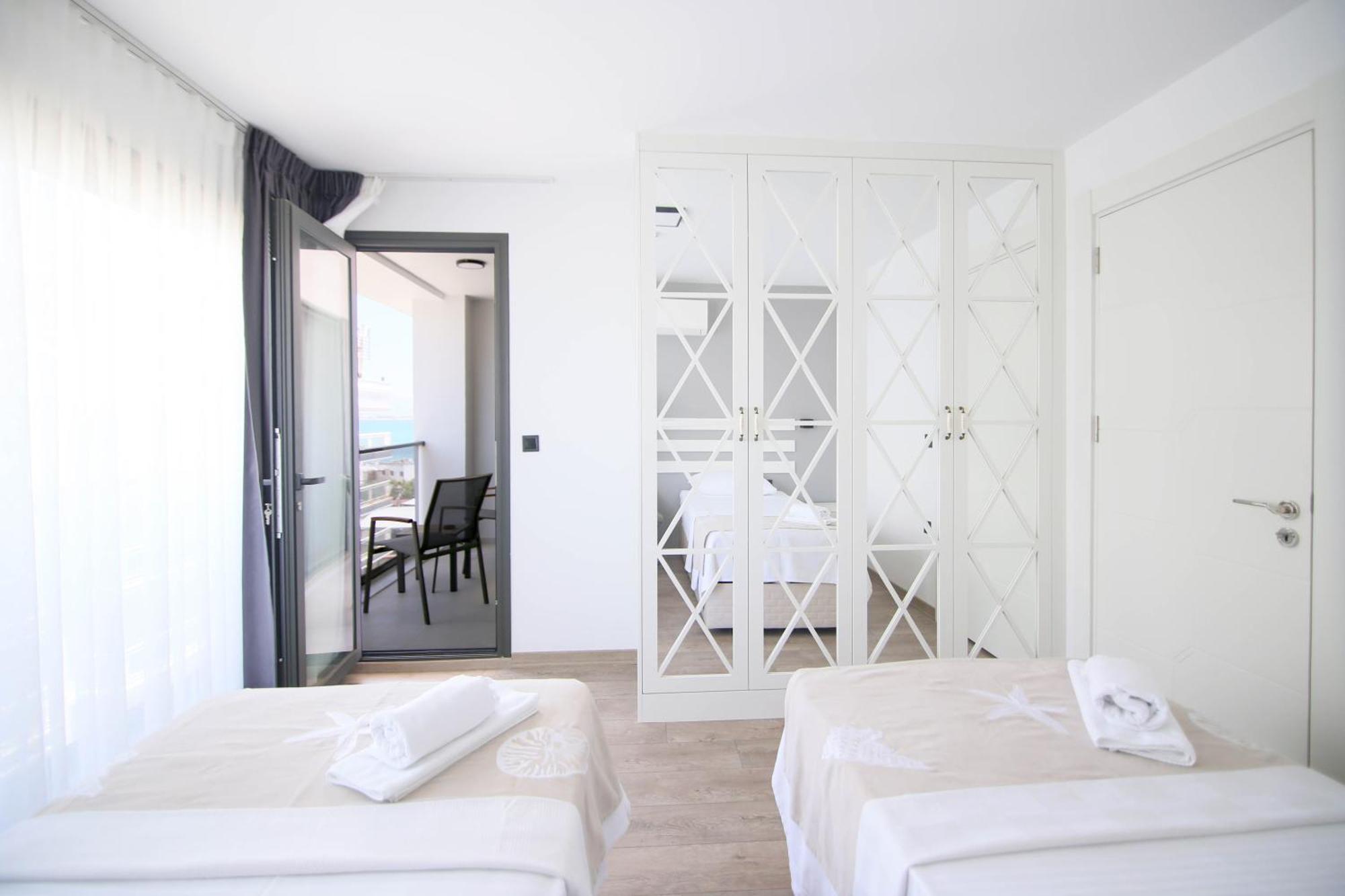 Krem Marin Otel Çeşme Extérieur photo